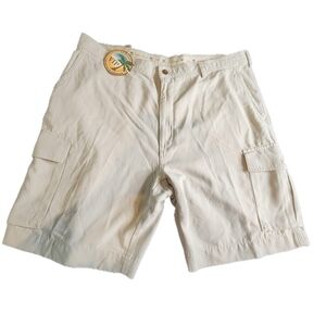 Joseph A. Bank Vacation in Paradise Golf Men's Beige Cargo Shorts Size 40